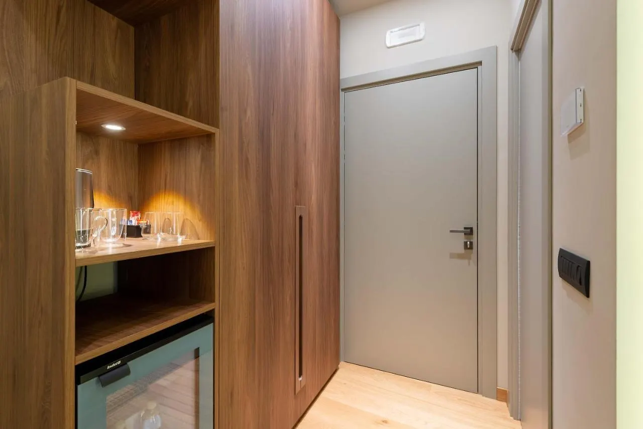 ELICAL Exclusive Private Suites Rome 0*,